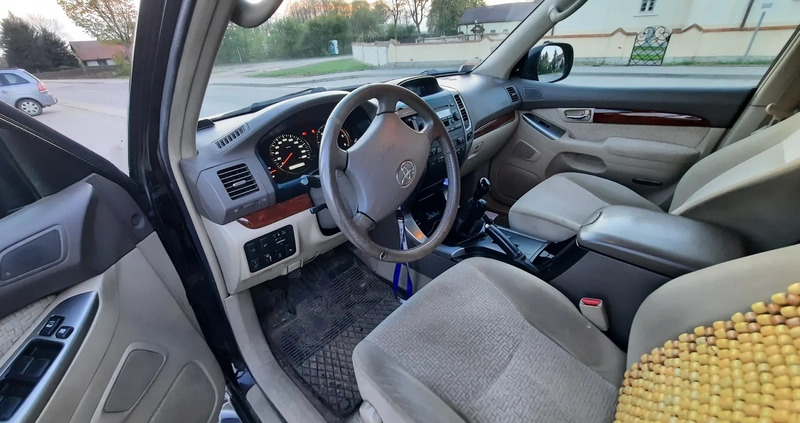 Toyota Land Cruiser cena 42600 przebieg: 506000, rok produkcji 2007 z Świnoujście małe 172